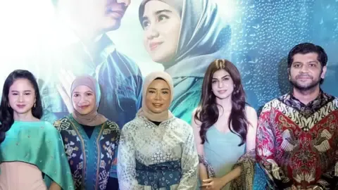 How a Man’s Romance with His Mother-in-Law Turned Into a Popular Film in Indonesia